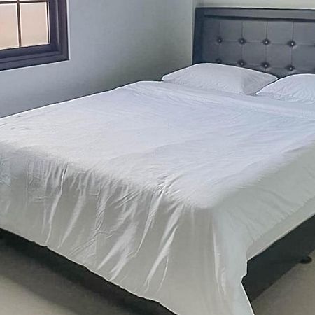 Mahkota Residence Mitra Reddoorz Караванг Екстериор снимка