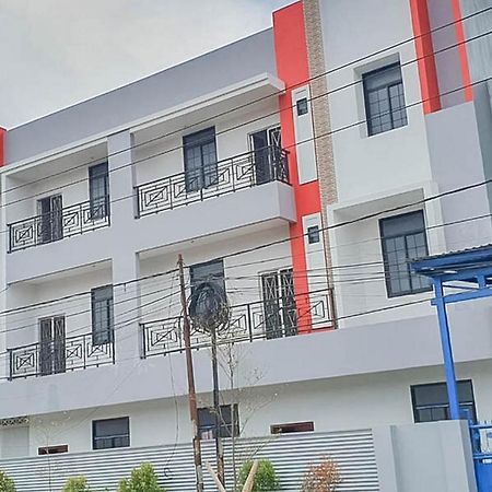 Mahkota Residence Mitra Reddoorz Караванг Екстериор снимка