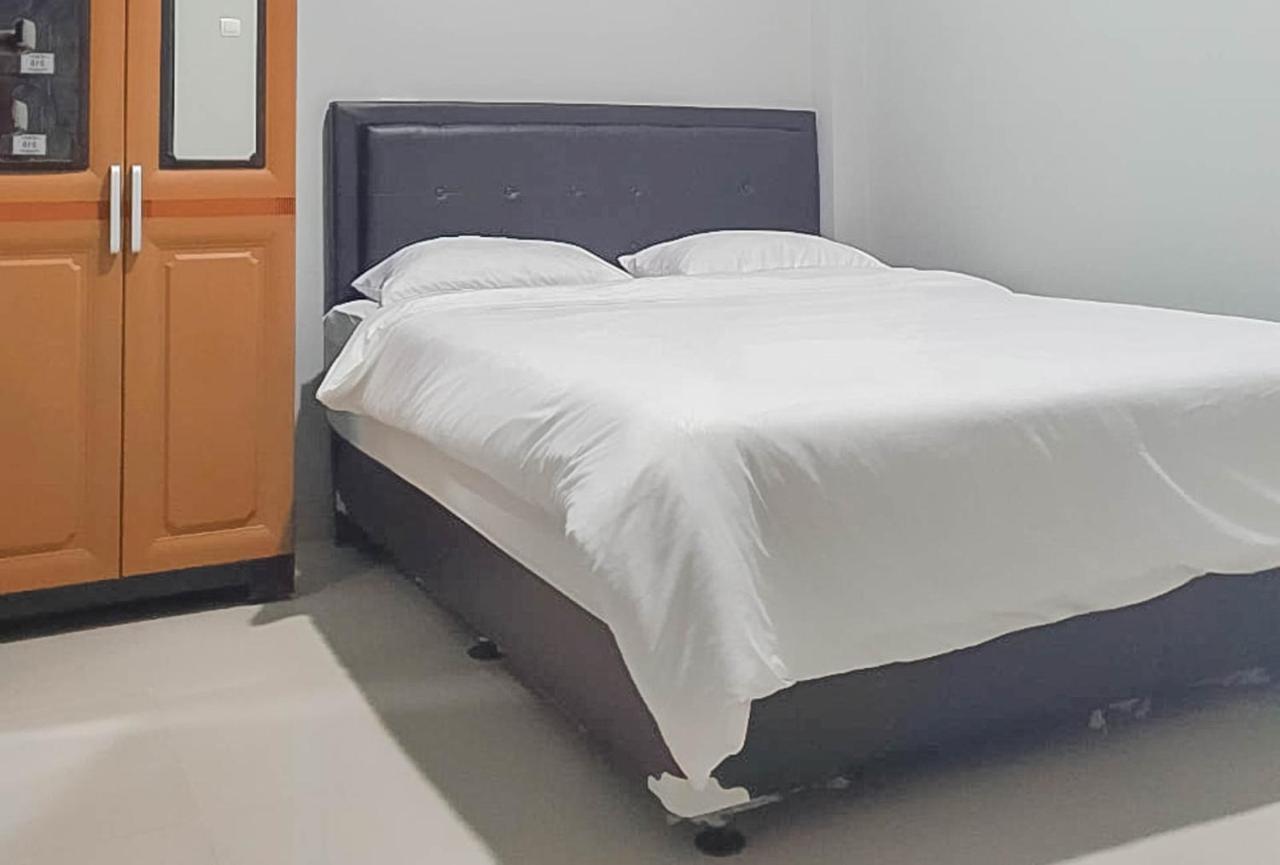 Mahkota Residence Mitra Reddoorz Караванг Екстериор снимка